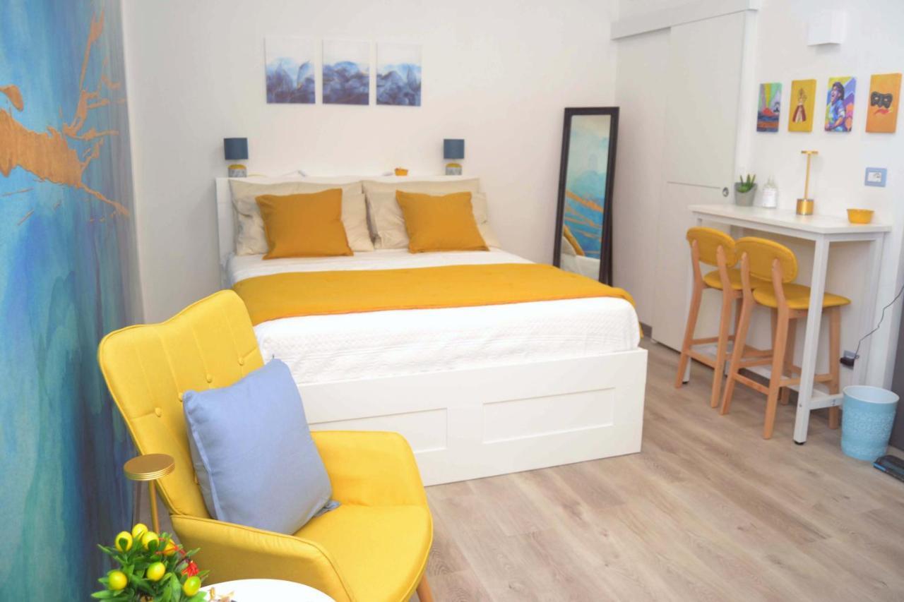 Room&Chiaia Napoli Ngoại thất bức ảnh